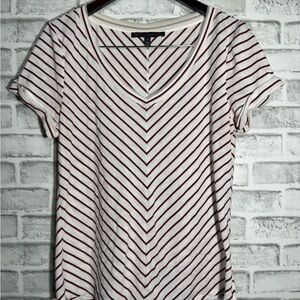 White House Black Market Red and White chevron Striped V-Neck Tee size Medium